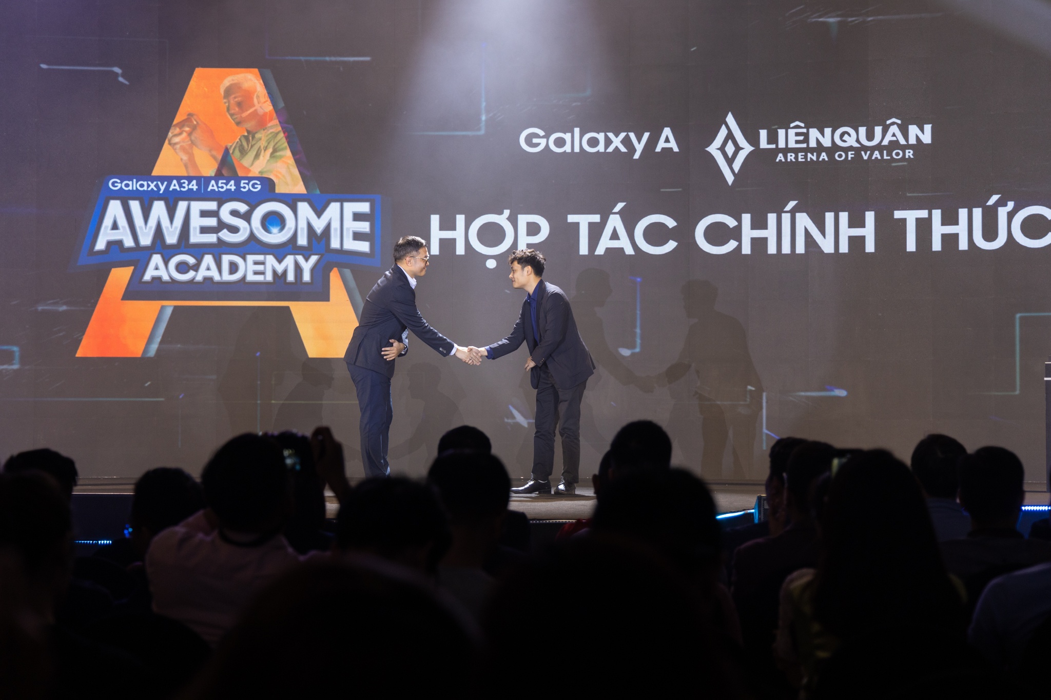 Samsung Galaxy A anh 3