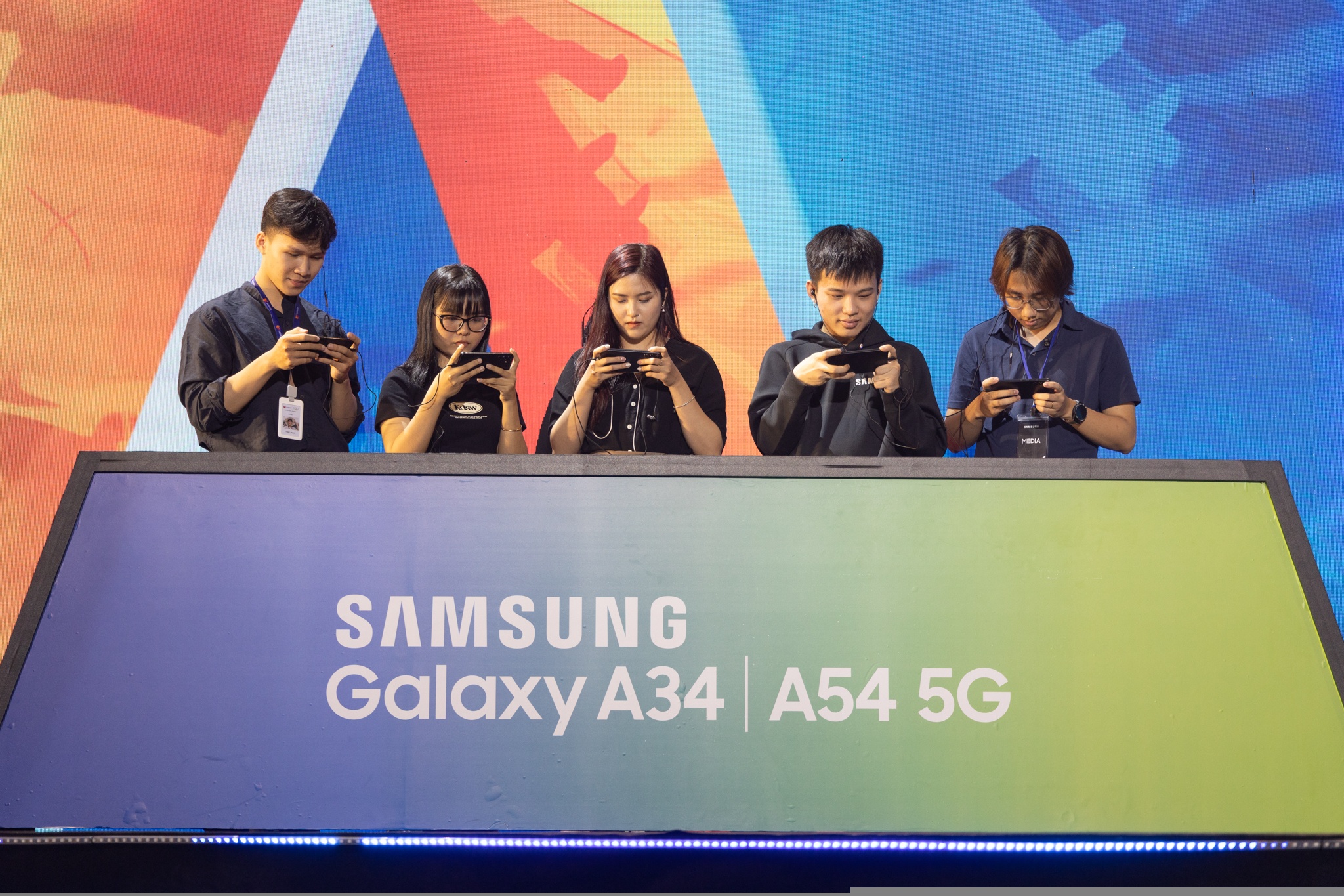 Samsung Galaxy A anh 2