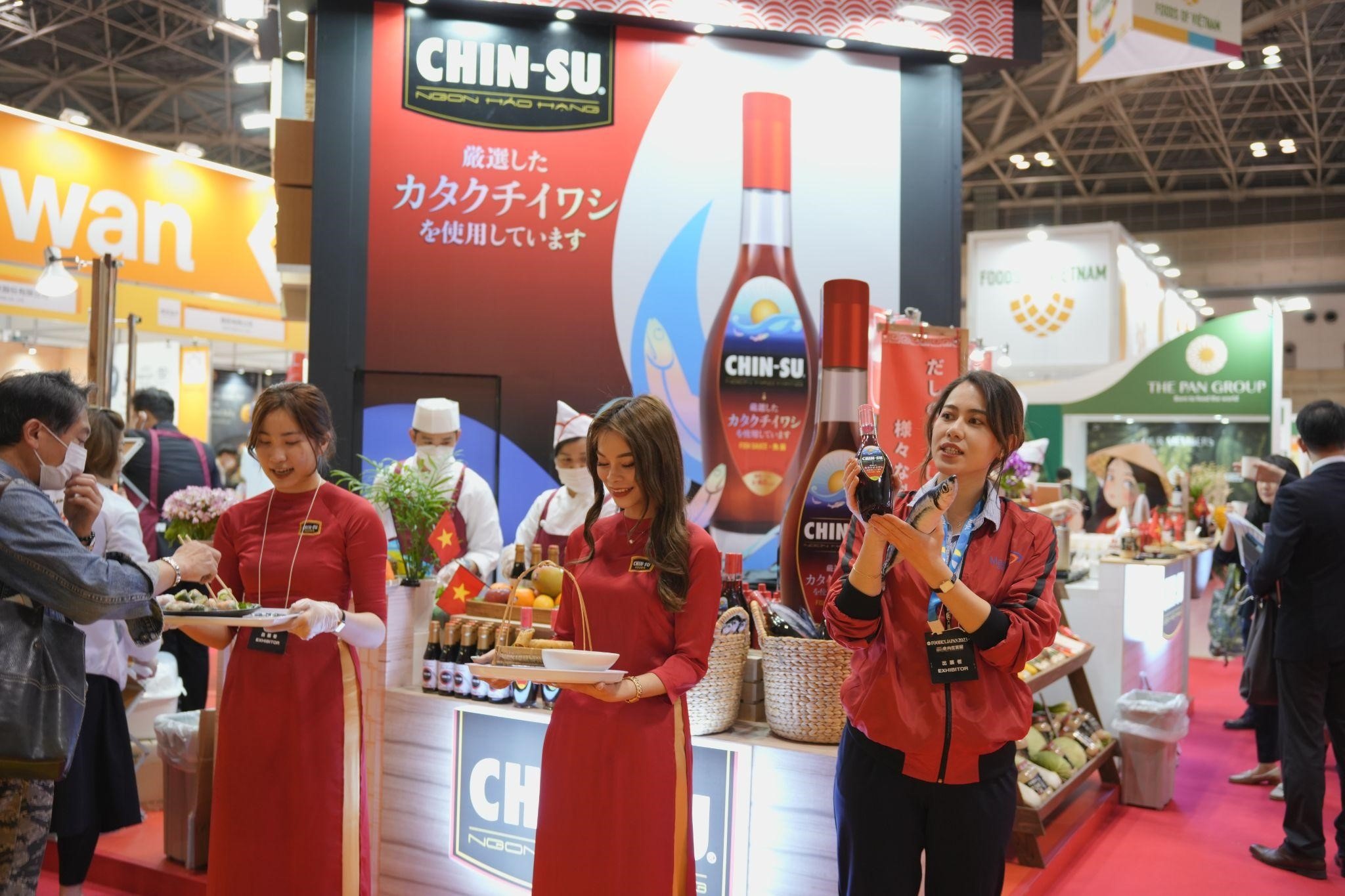 Nuoc mam Chin-su ca com bien Dong ‘thang dam’ tai thi truong quoc te hinh anh