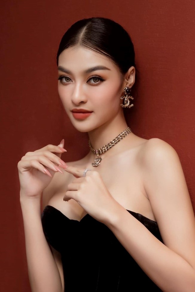 A hau Kieu Loan anh 2