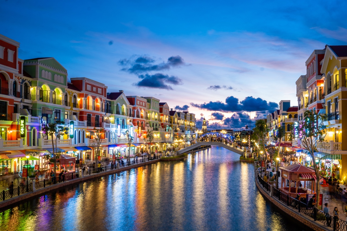 Phu Quoc United Center anh 1