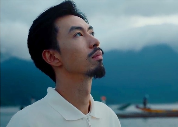 Den Vau buoc vao nguong cua 35 voi hanh trinh Song mot doi co 'lai' hinh anh