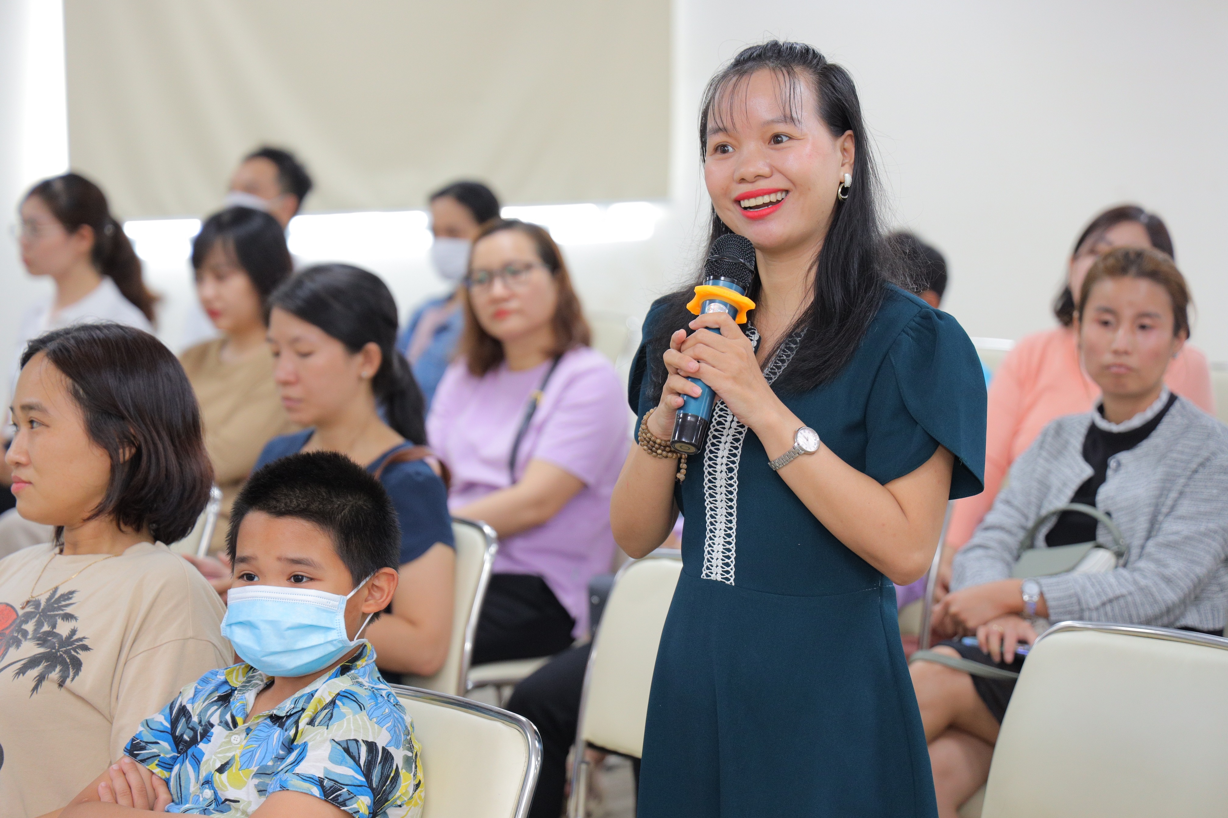 hoi thao,  V-Connecting Tour anh 4