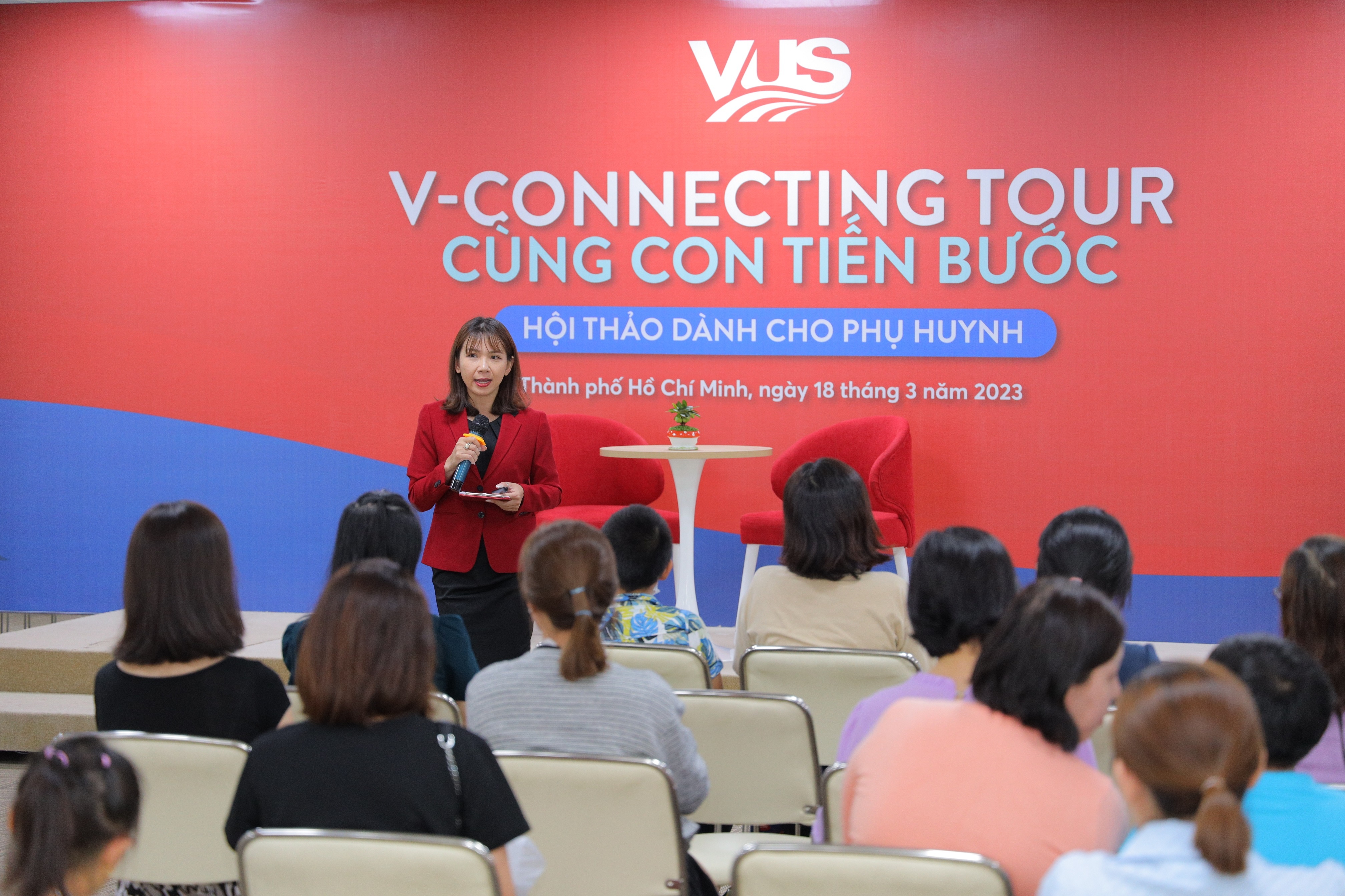 hoi thao,  V-Connecting Tour anh 3