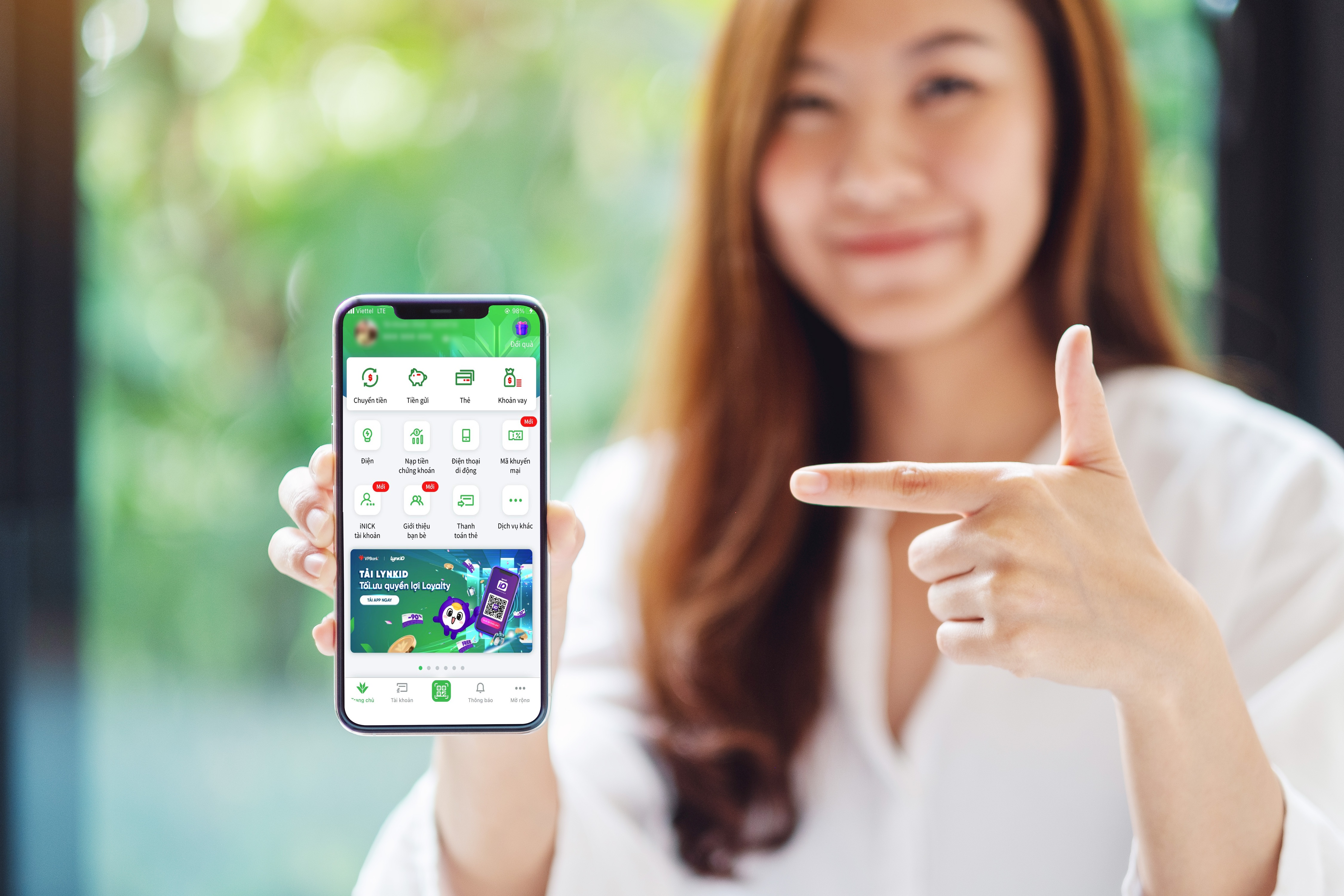 Nguoi tre chon tiet kiem hay dau tu? hinh anh