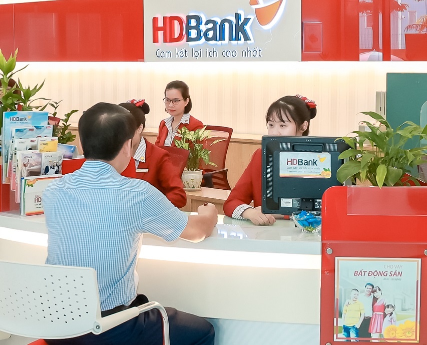 Du no BDS va trai phieu HDBank o nhom thap toan nganh nam 2022 hinh anh