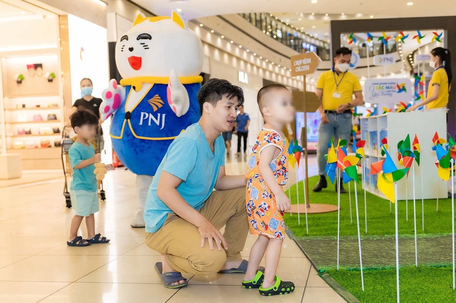 PNJ va hanh trinh ben bi cham lo cho tre tu ky hinh anh