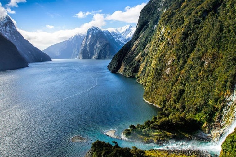 Ly do New Zealand la diem sang ve dau tu va dinh cu hinh anh