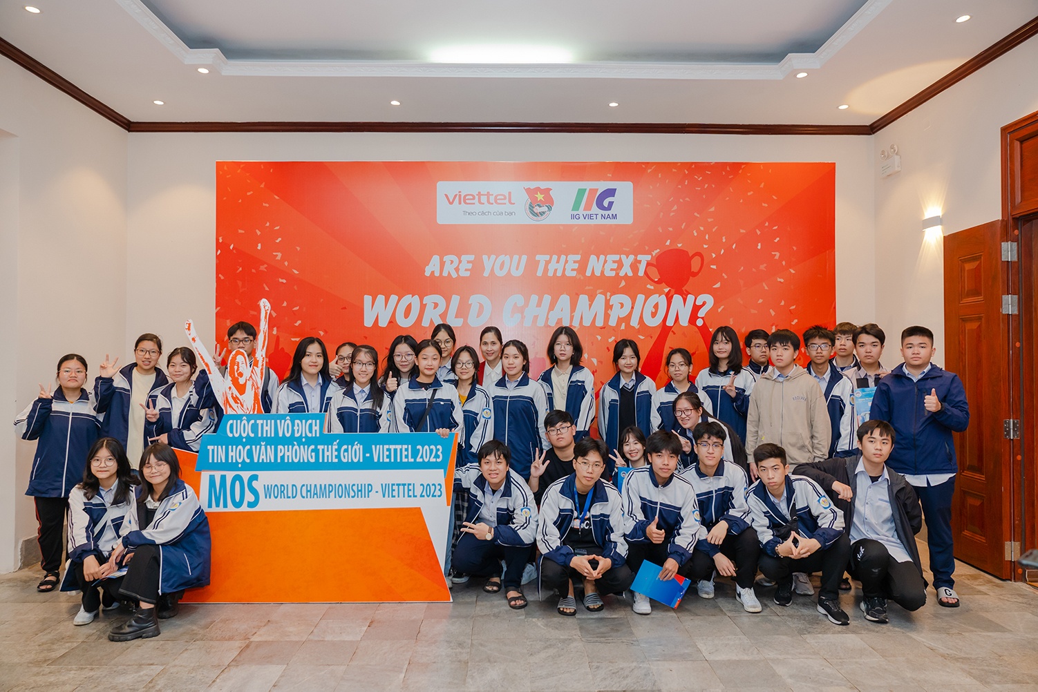 Cuoc thi tin hoc MOSWC - Viettel 2023 nong ngay tu vong loai quoc gia hinh anh