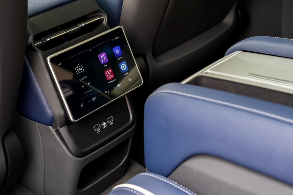 Xe dien VinFast anh 4