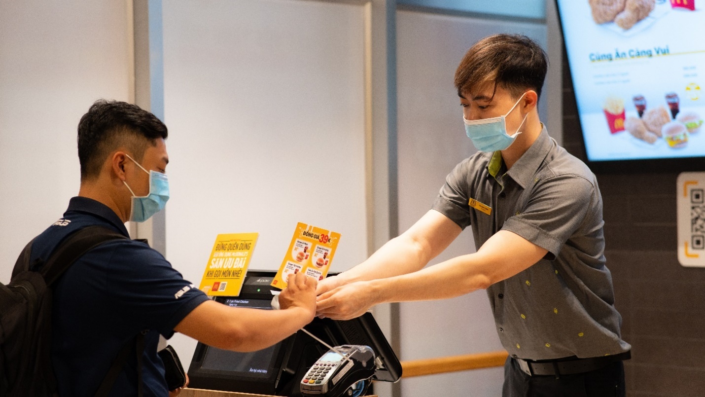 McDonald’s Viet Nam,  giai Rong Vang anh 2