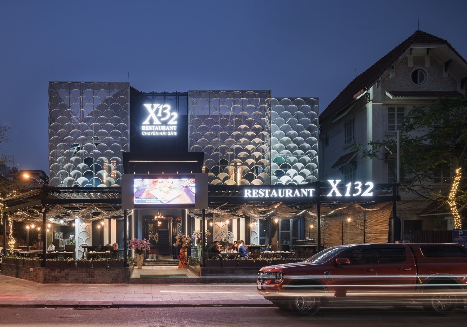 ‘Khoac ao moi’ cho cong trinh nha hang hai san o Ha Noi hinh anh