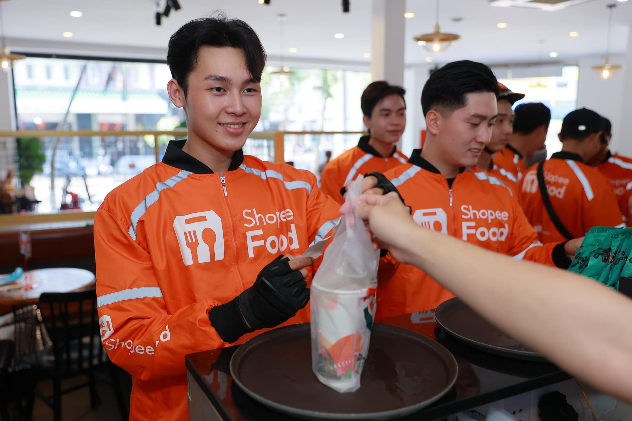 ShopeeFood,  dat mon anh 1