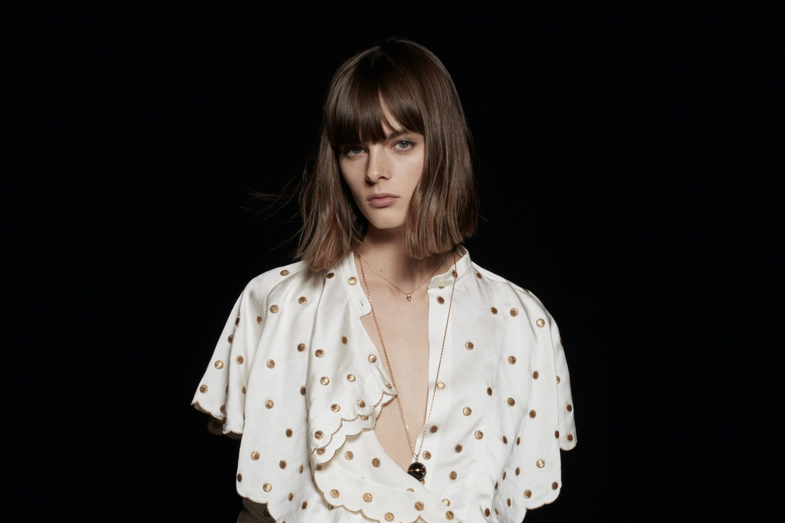 Co hoi so huu nhung sang tao doc dao tu Saint Laurent hinh anh