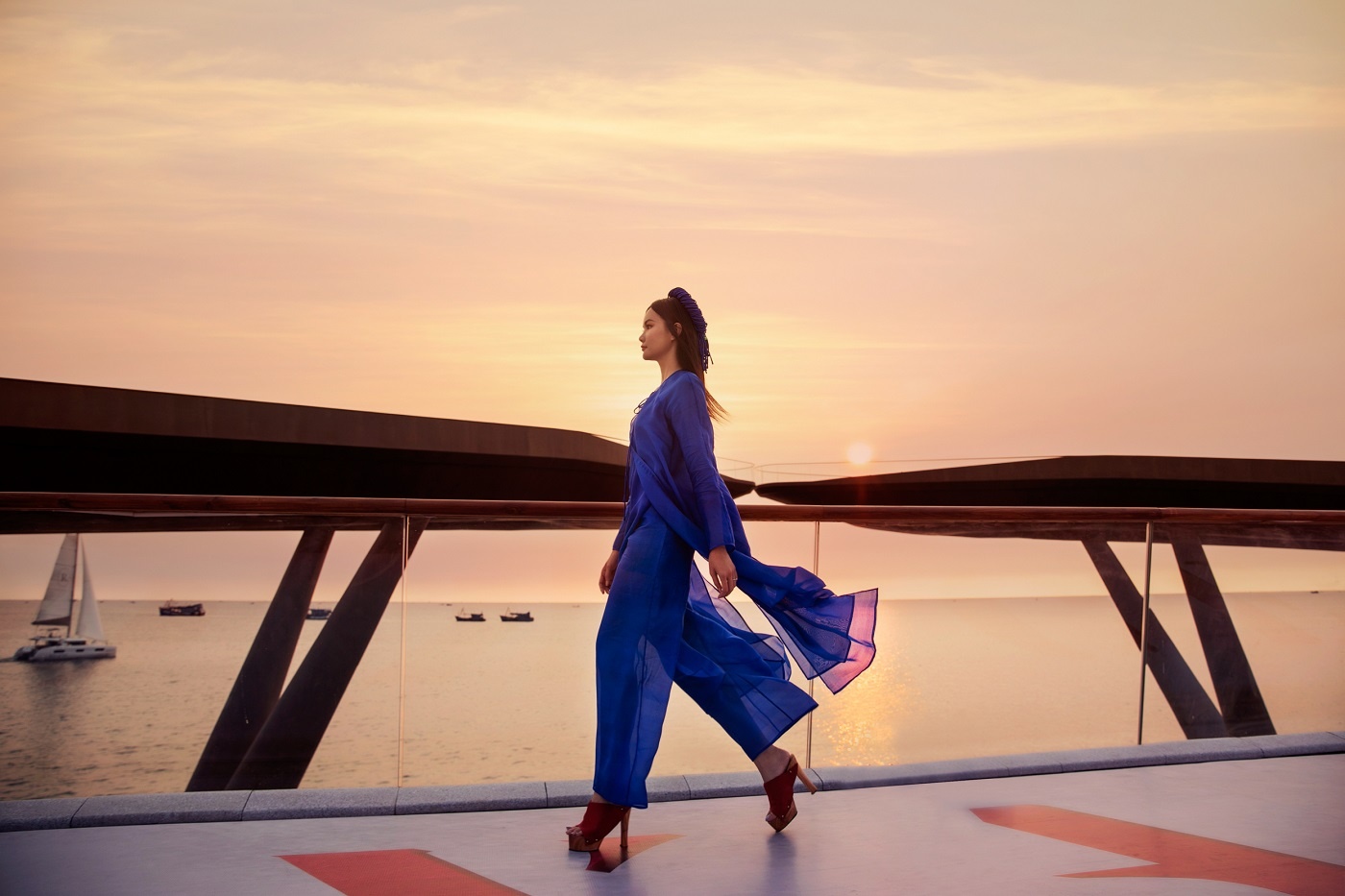 Cau Hon - san runway ‘co mot khong hai’ giua bien troi Phu Quoc hinh anh