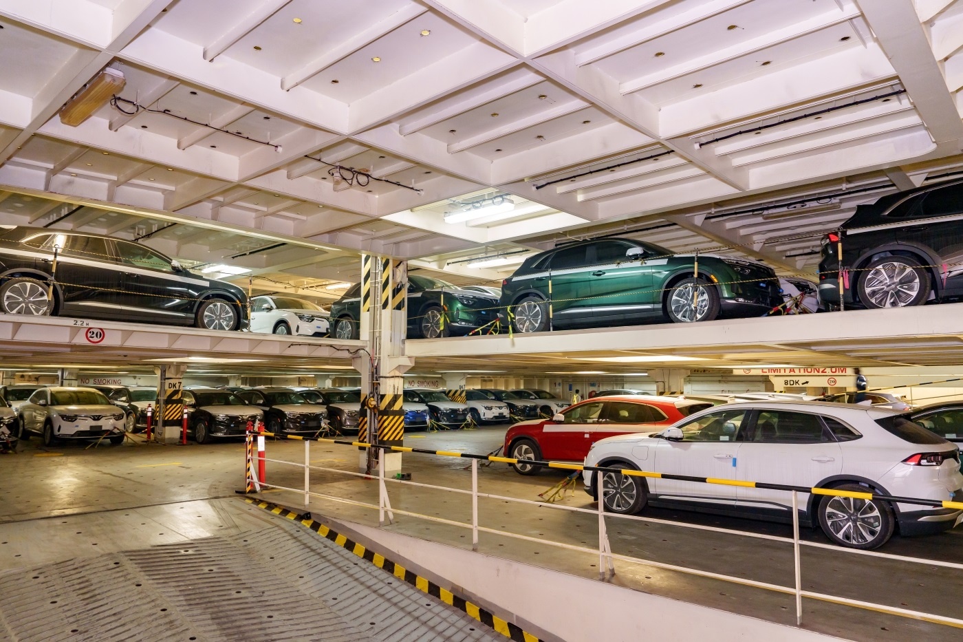 VinFast xuat khau anh 7