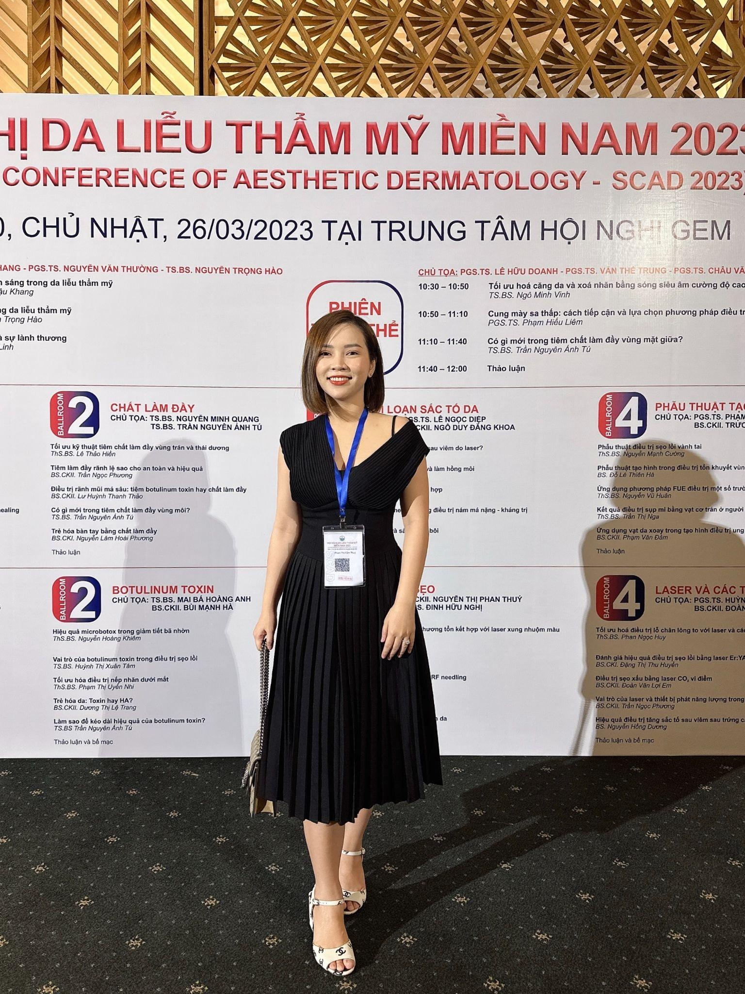 Bác sĩ Cẩm Thúy ảnh 1 Bac si Cam Thuy anh 1