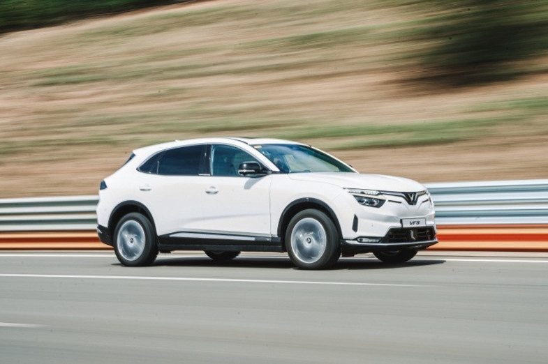 VinFast tham du trien lam xe dien Montreal 2023 hinh anh