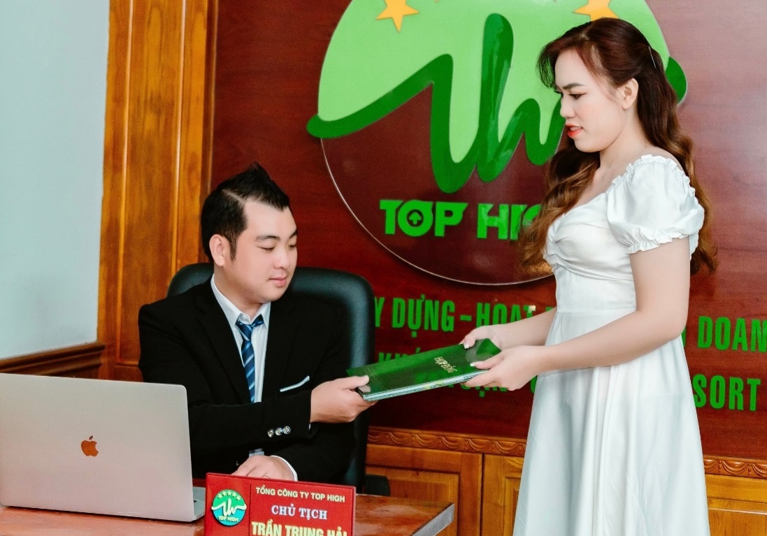 Top High hien thuc hoa su menh nang tam thuong hieu Viet hinh anh