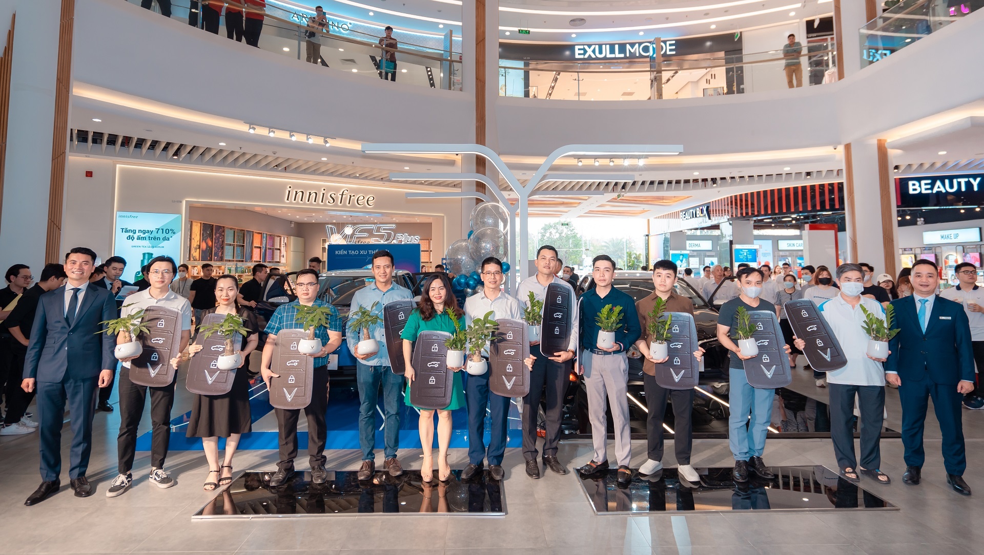 Bàn giao VF 5 Plus ảnh 2 Ban giao VF 5 Plus anh 2