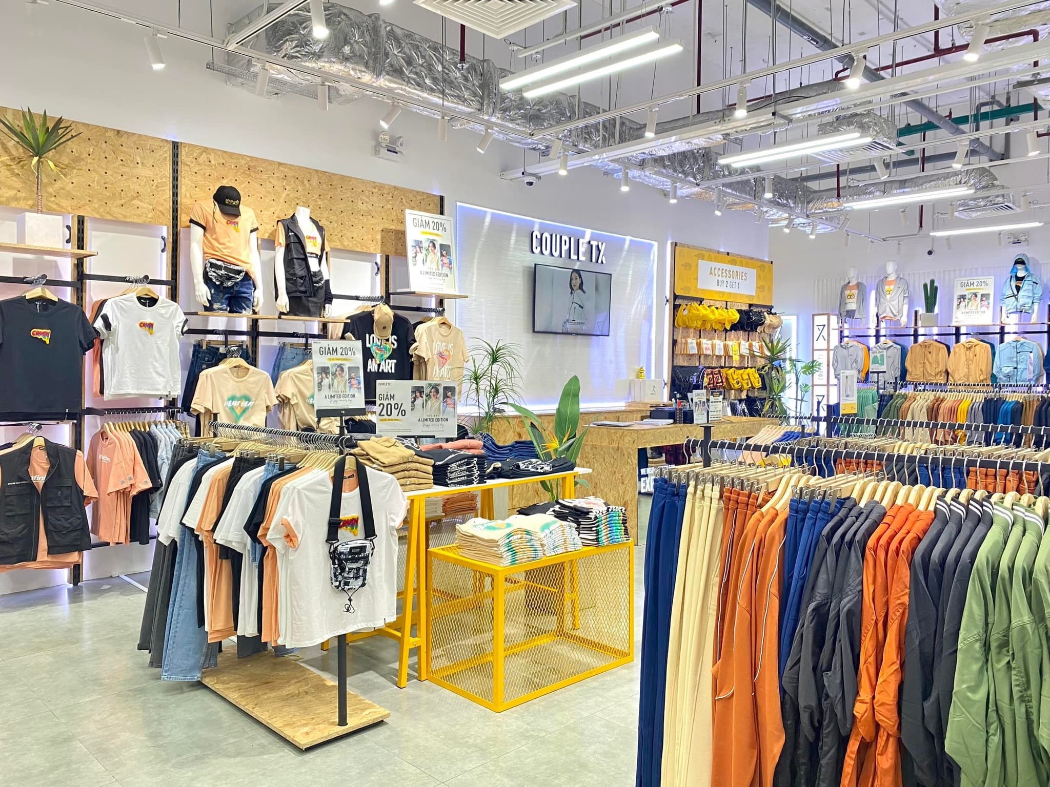 Couple TX,  thuong hieu thoi trang anh 5