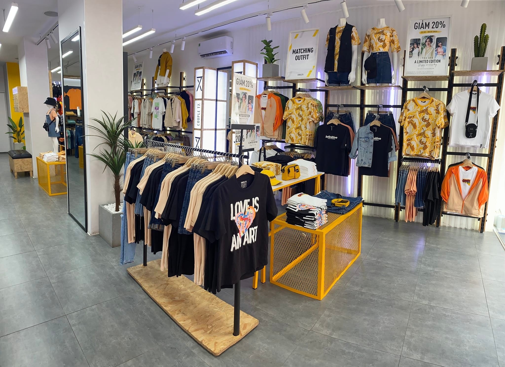 Couple TX,  thuong hieu thoi trang anh 3