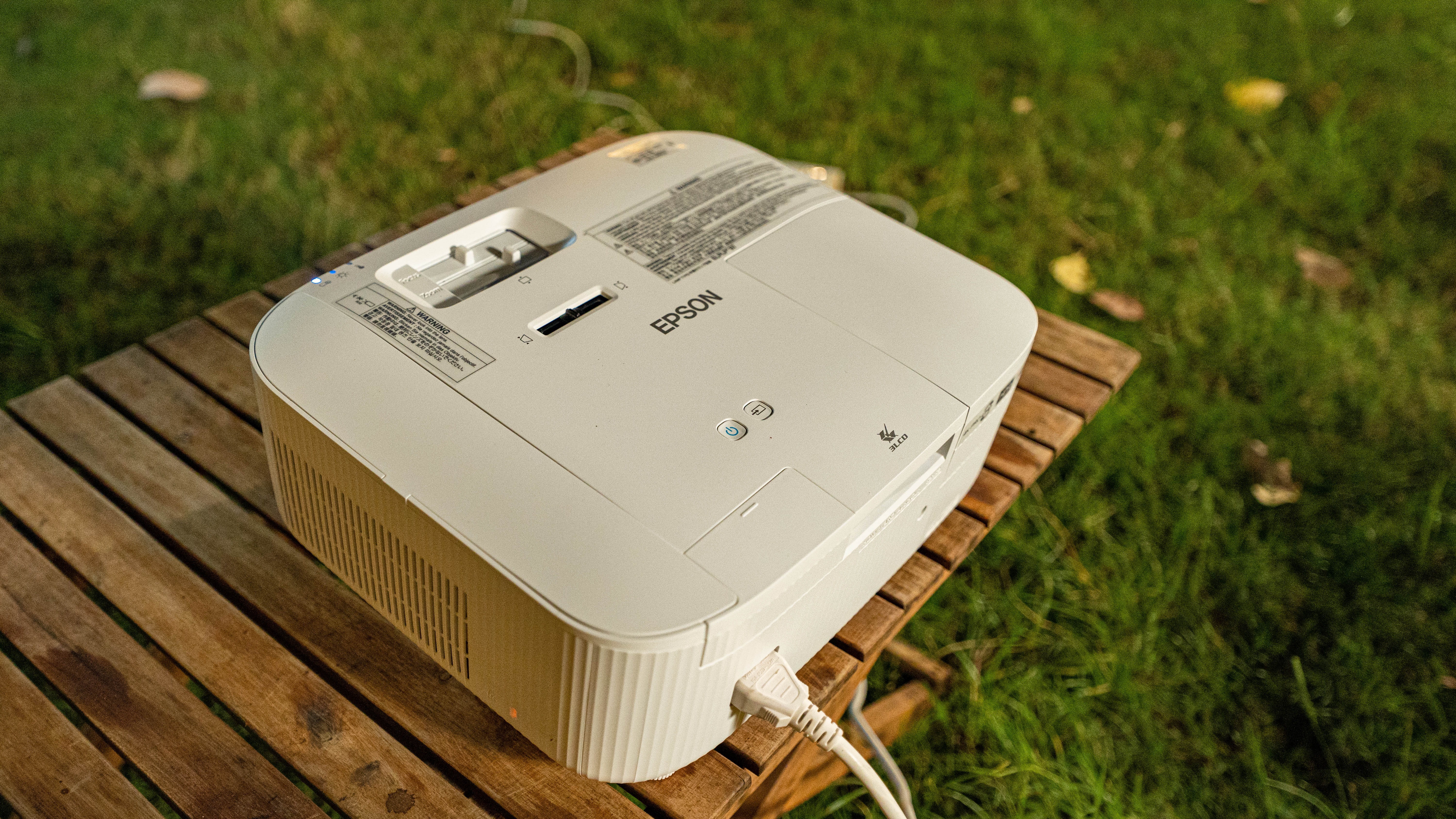 máy chiếu Epson ảnh 5 may chieu Epson anh 5