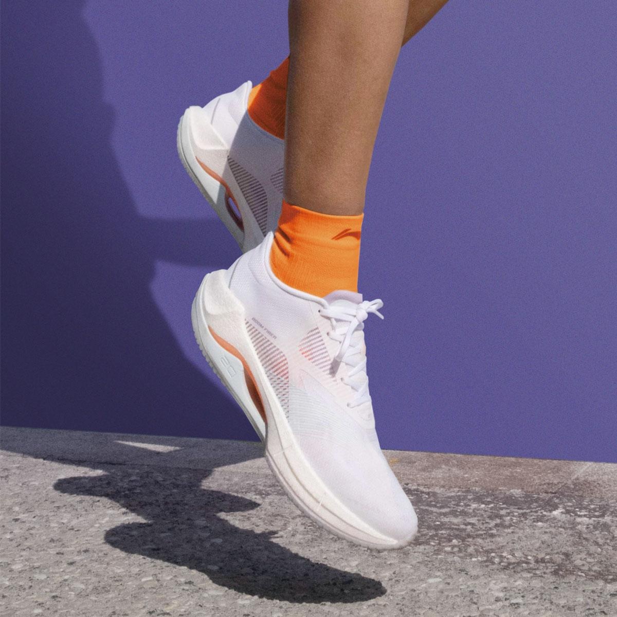 Li-Ning ảnh 3 Li-Ning anh 3