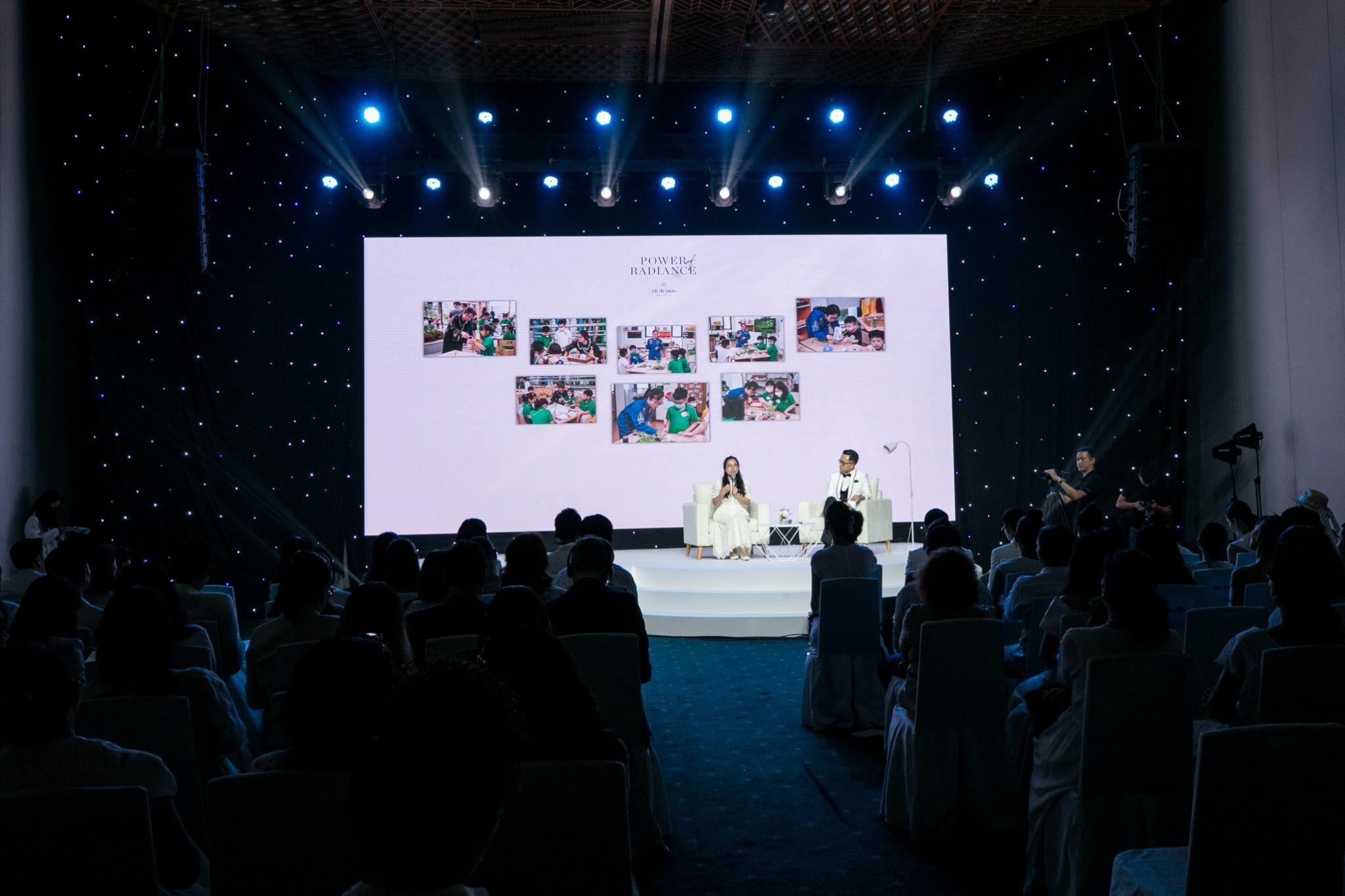 Cle de Peau Beaute,  Power of Radiance anh 2