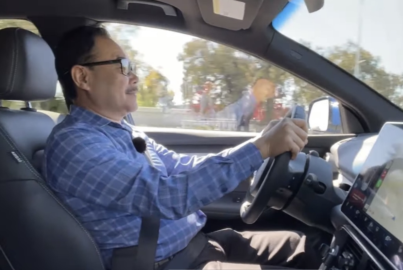 Chu gara tai California: 'VinFast VF 8 dap ung nhu cau nguoi dung My' hinh anh