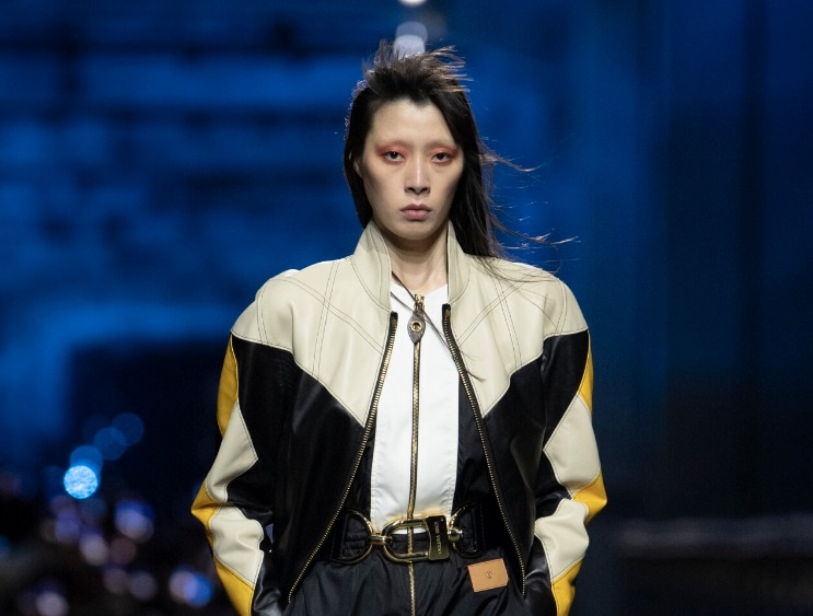 BST Pre-Fall cua Louis Vuitton gay an tuong tai Han Quoc hinh anh