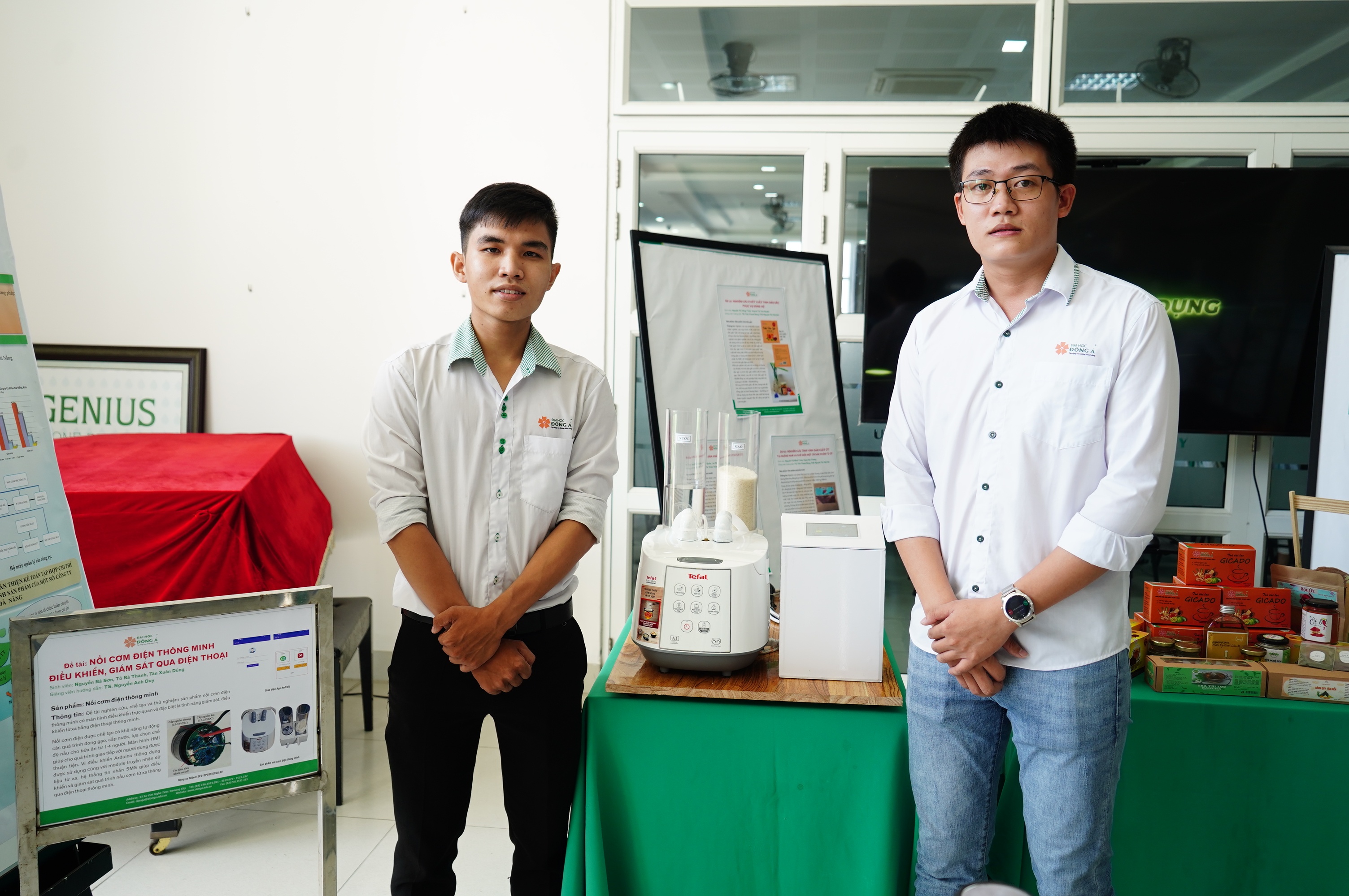 Dai hoc Dong A anh 2