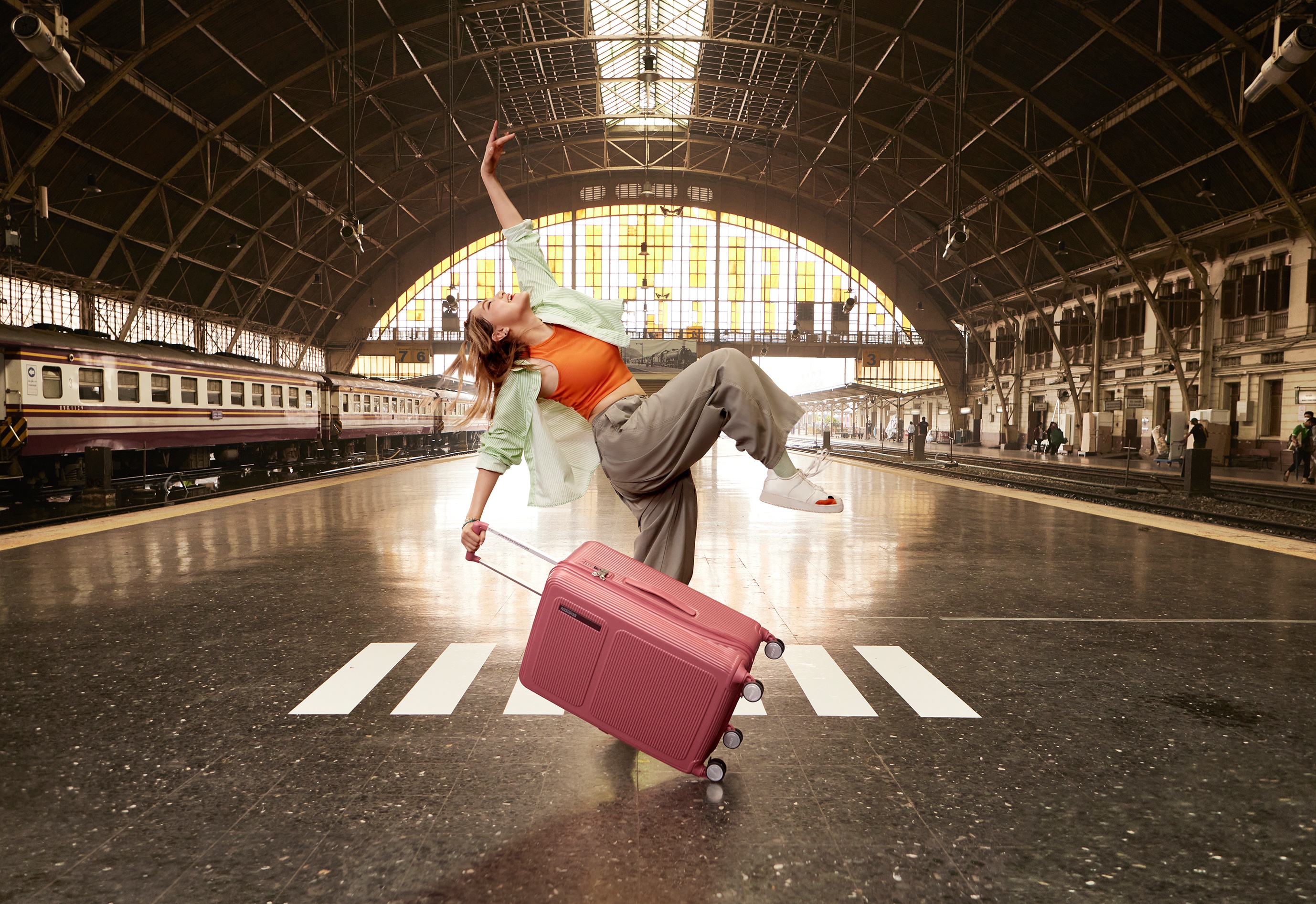 vali American Tourister anh 1