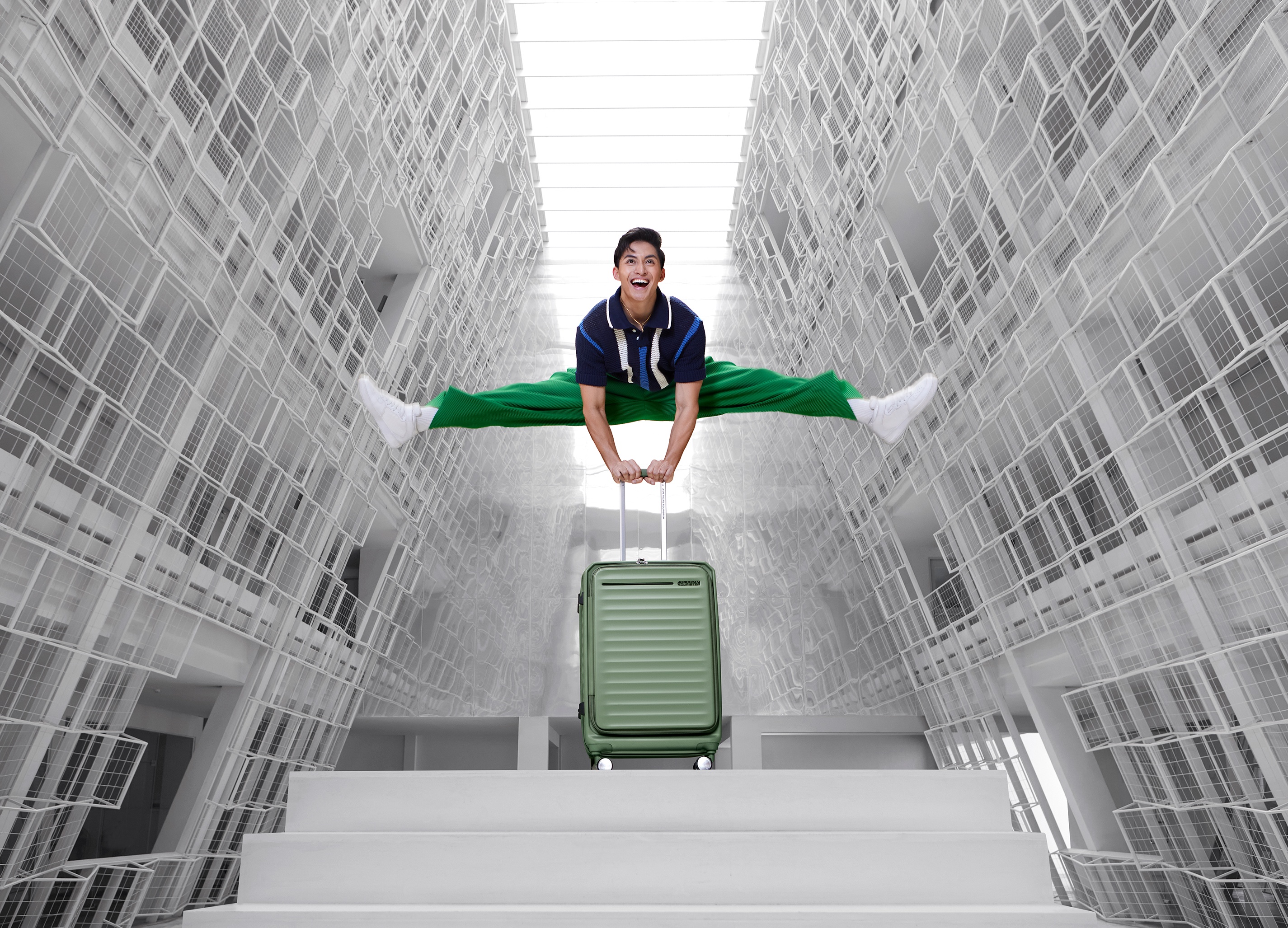 vali American Tourister anh 3