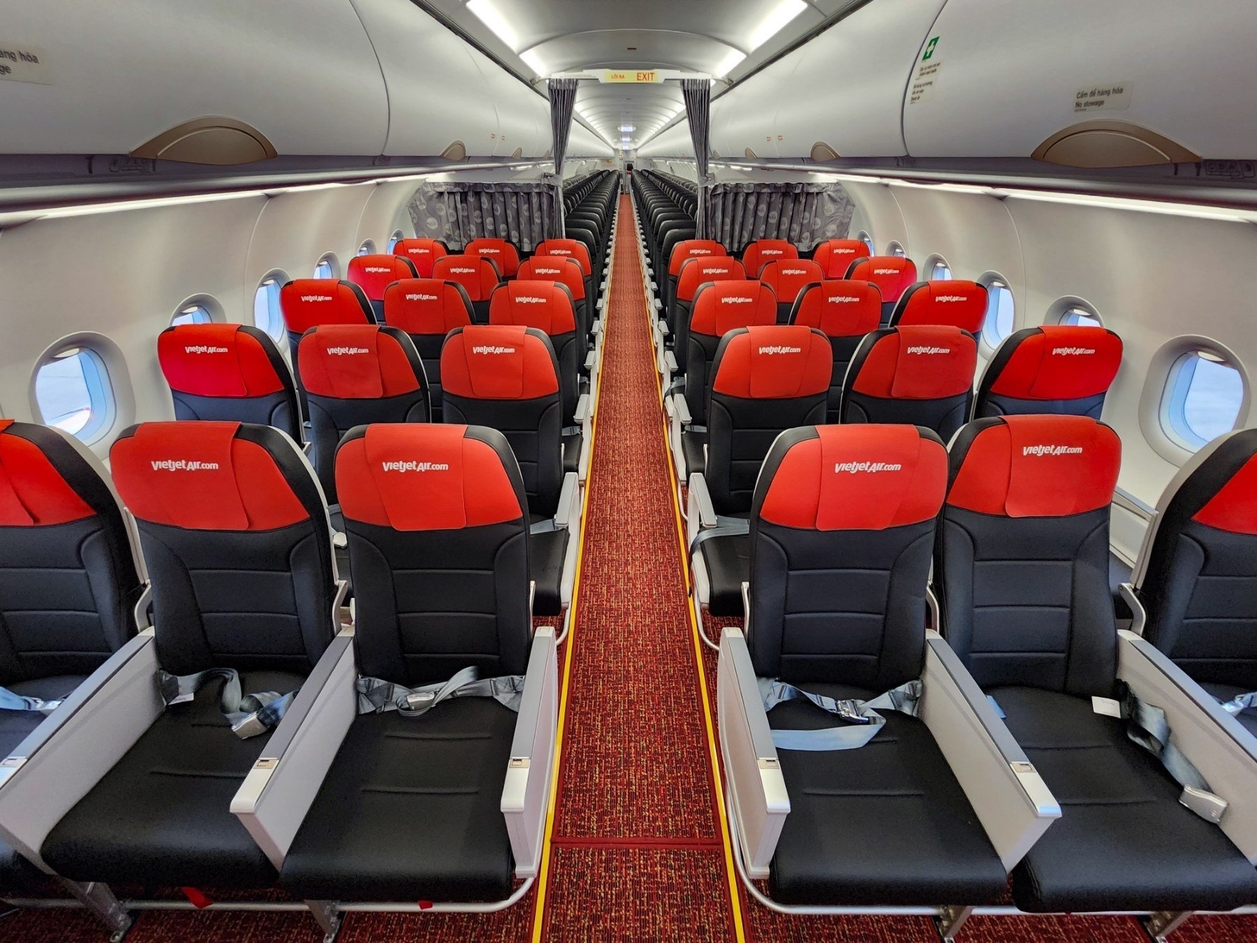 Hang khong Vietjet anh 2