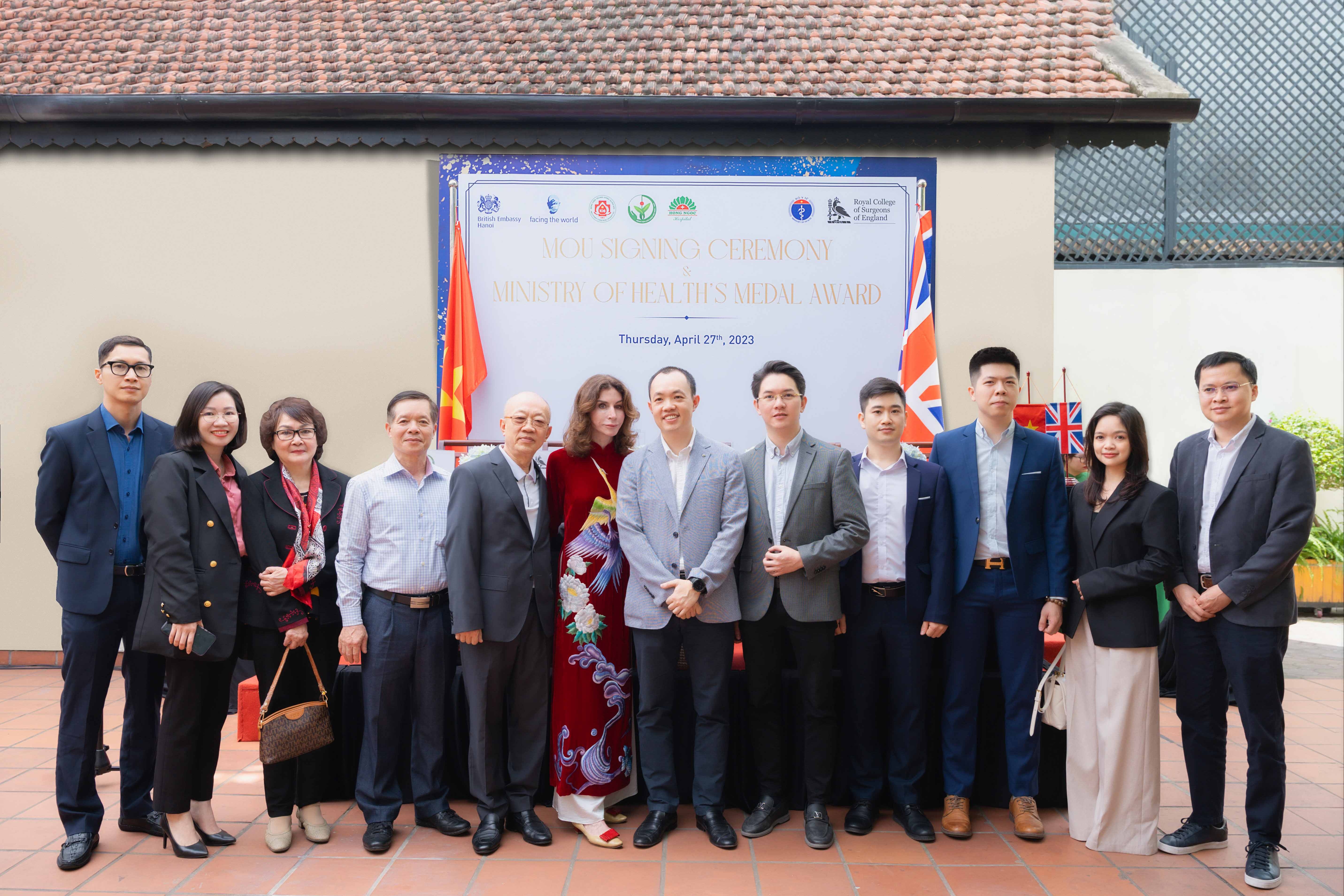 benh vien Hong Ngoc anh 2