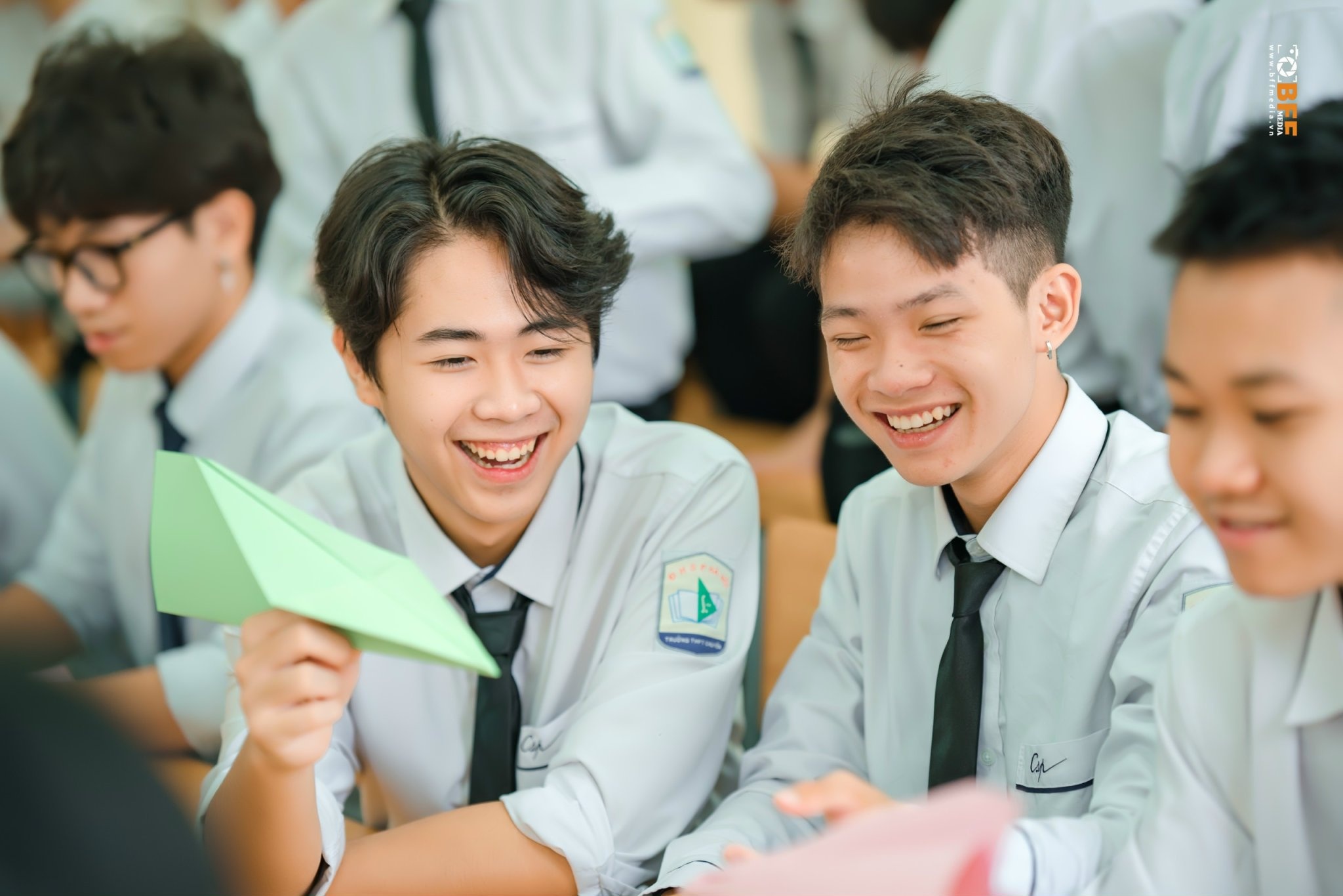 Tu phat kien canh bao diem mu den hoc bong 3,2 ty dong hinh anh