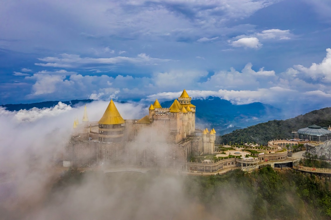 Ve dep an tuong cua ba cong trinh moi tai Ba Na Hills hinh anh