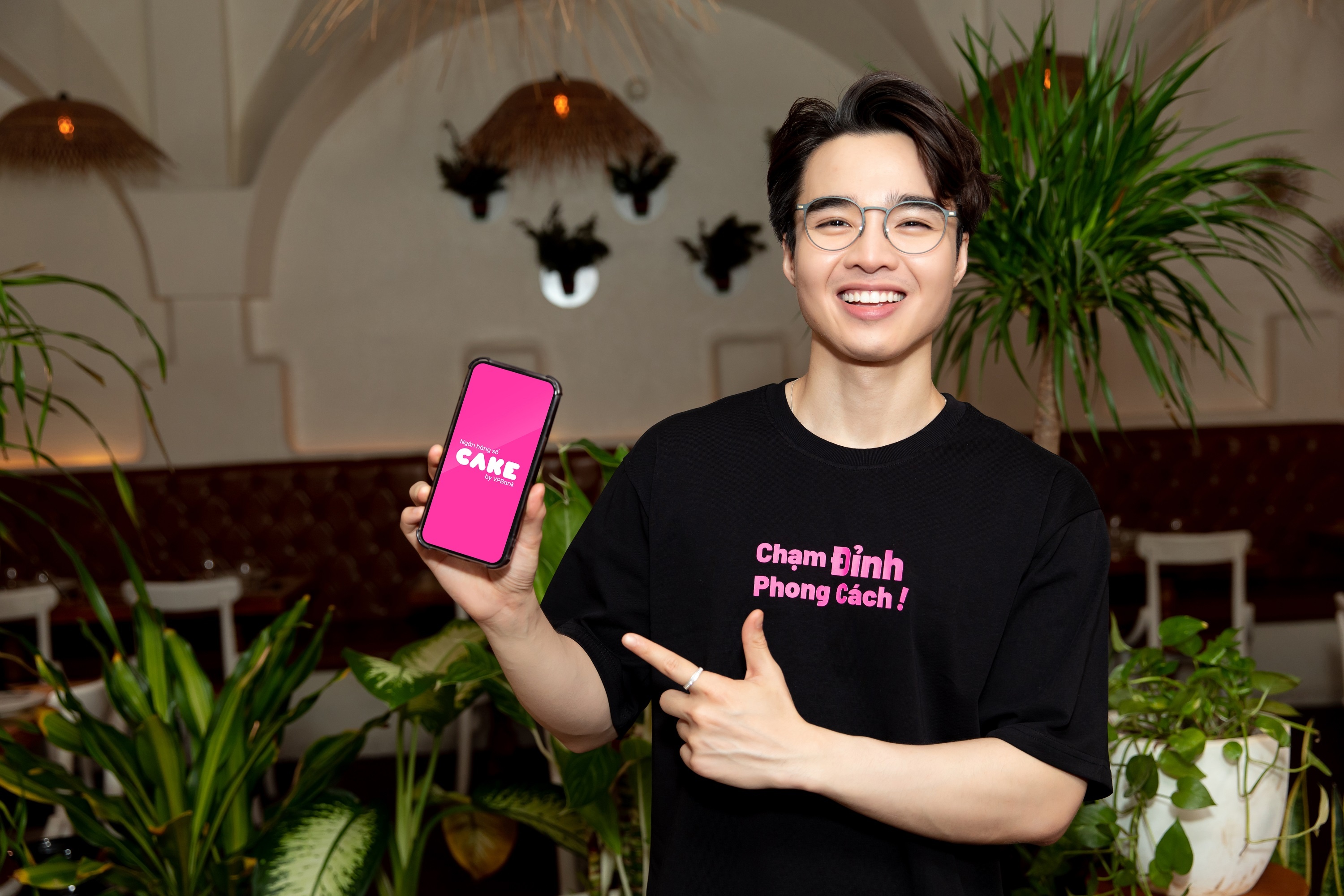 Tun Pham: ‘Chon don bay tai chinh tu ngan hang thay vi vay nguoi than’ hinh anh