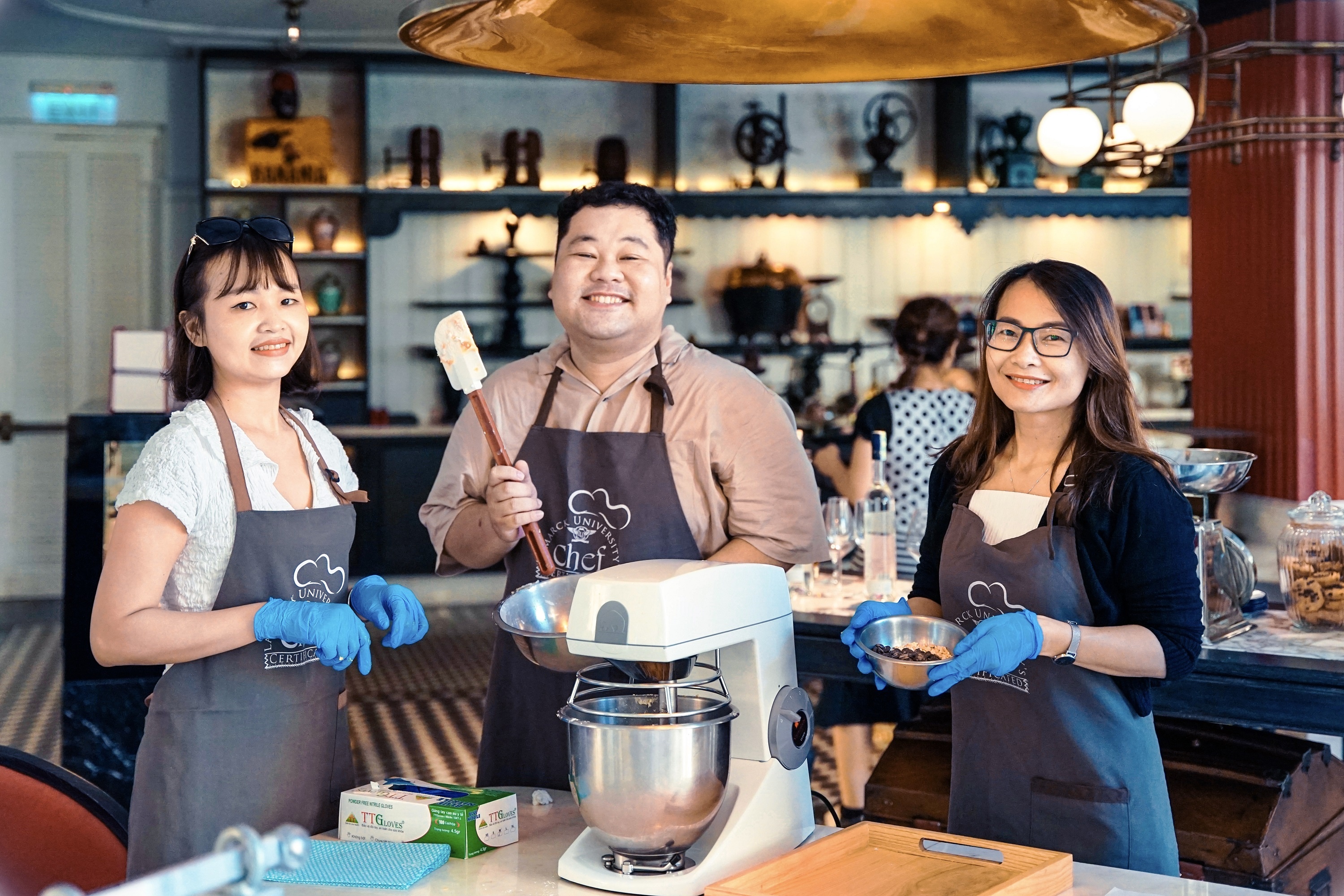 Nguoi Viet hoa vao xu huong du lich tan huong chat luong dang cap hinh anh