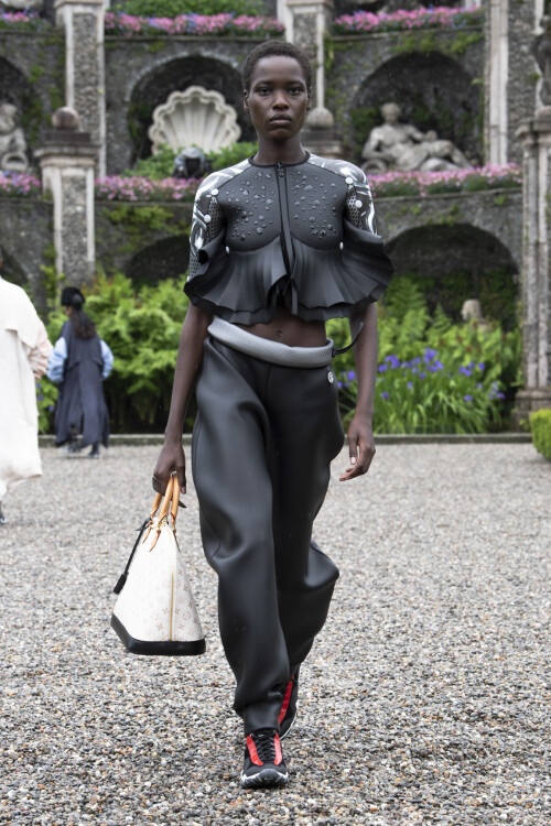 Louis Vuitton ảnh 12 Louis Vuitton anh 12