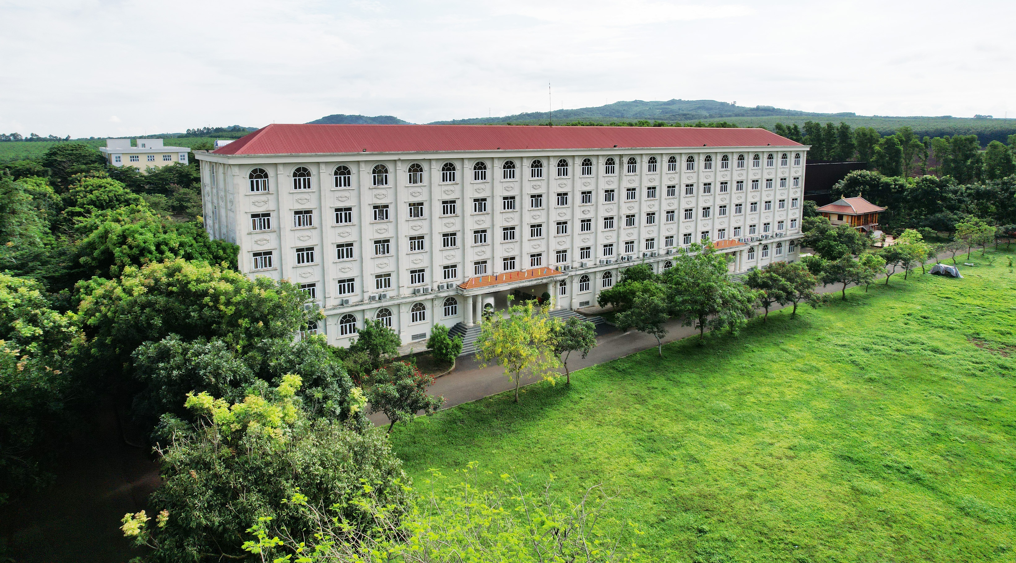 MIT University anh 3