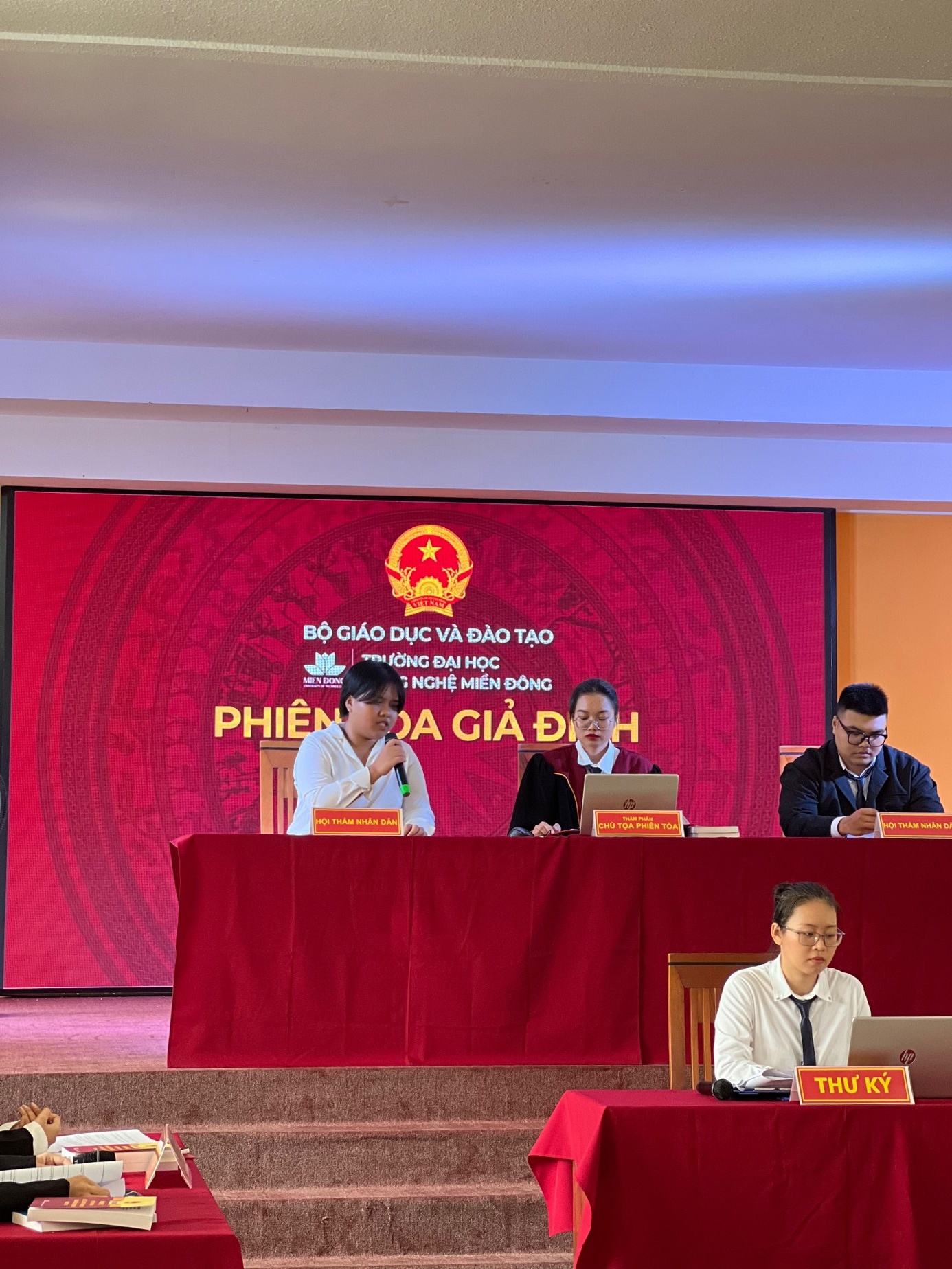 MIT University anh 6