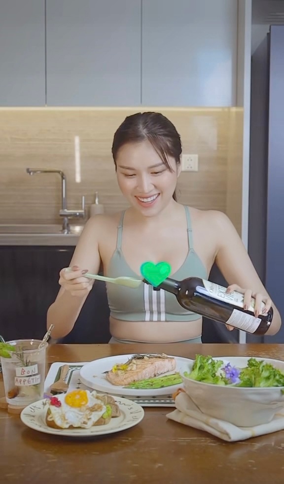 Olivoilà, Thùy Tiên ảnh 4 Olivoila, Thuy Tien anh 4