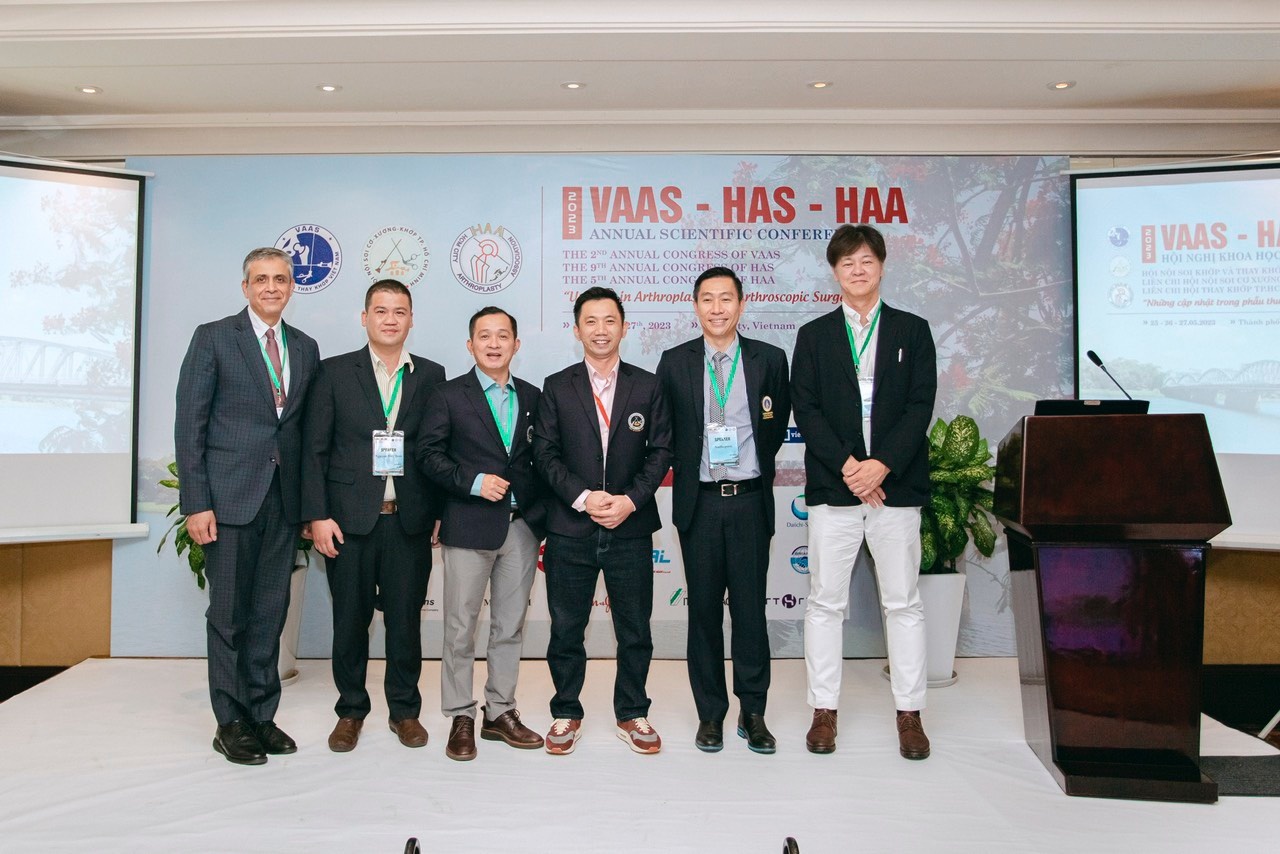 Hoi nghi quy tu chuyen gia dau nganh ve khop trong va ngoai nuoc hinh anh