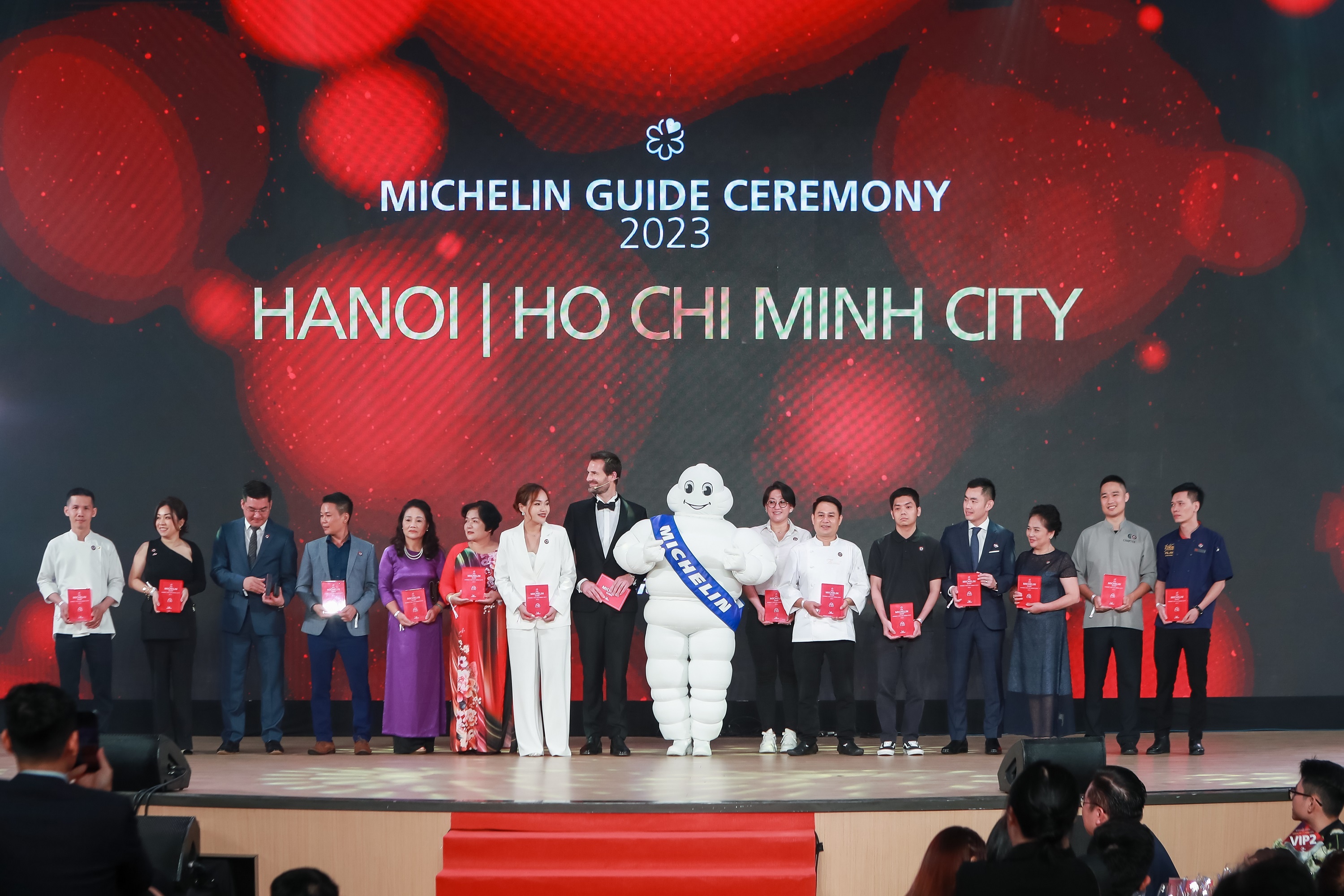 The Michelin Guide va giac mo nang tam am thuc Viet cua Minh Long hinh anh