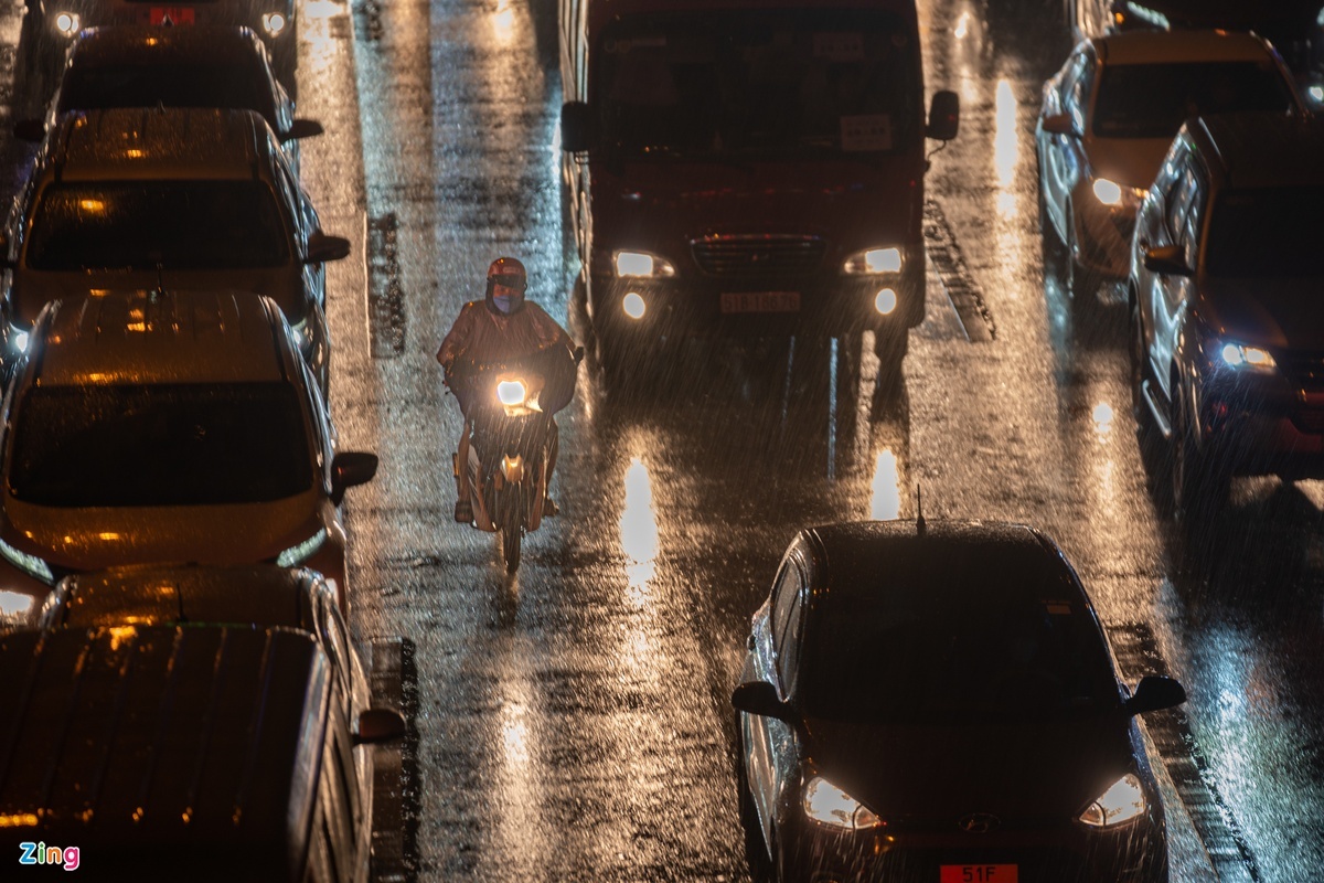 Kiki,  tro ly giong noi anh 2