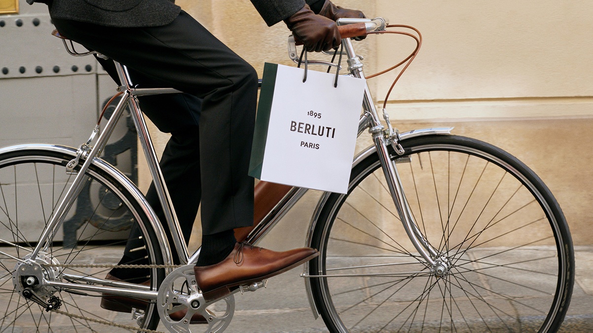 Berluti goi y qua tang phu kien da nhan dip Father’s Day hinh anh