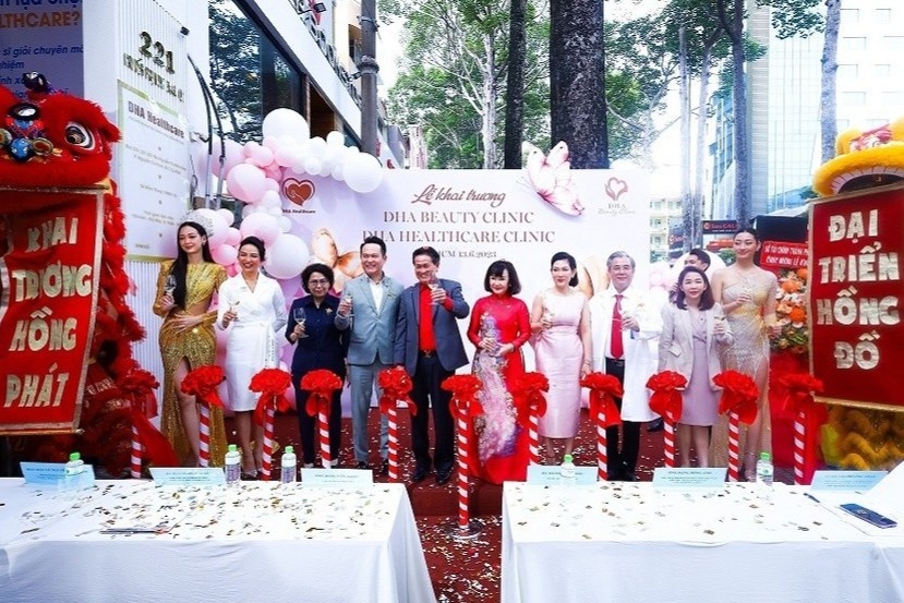 Khai truong DHA Healthcare Clinic va DHA Beauty Clinic hinh anh