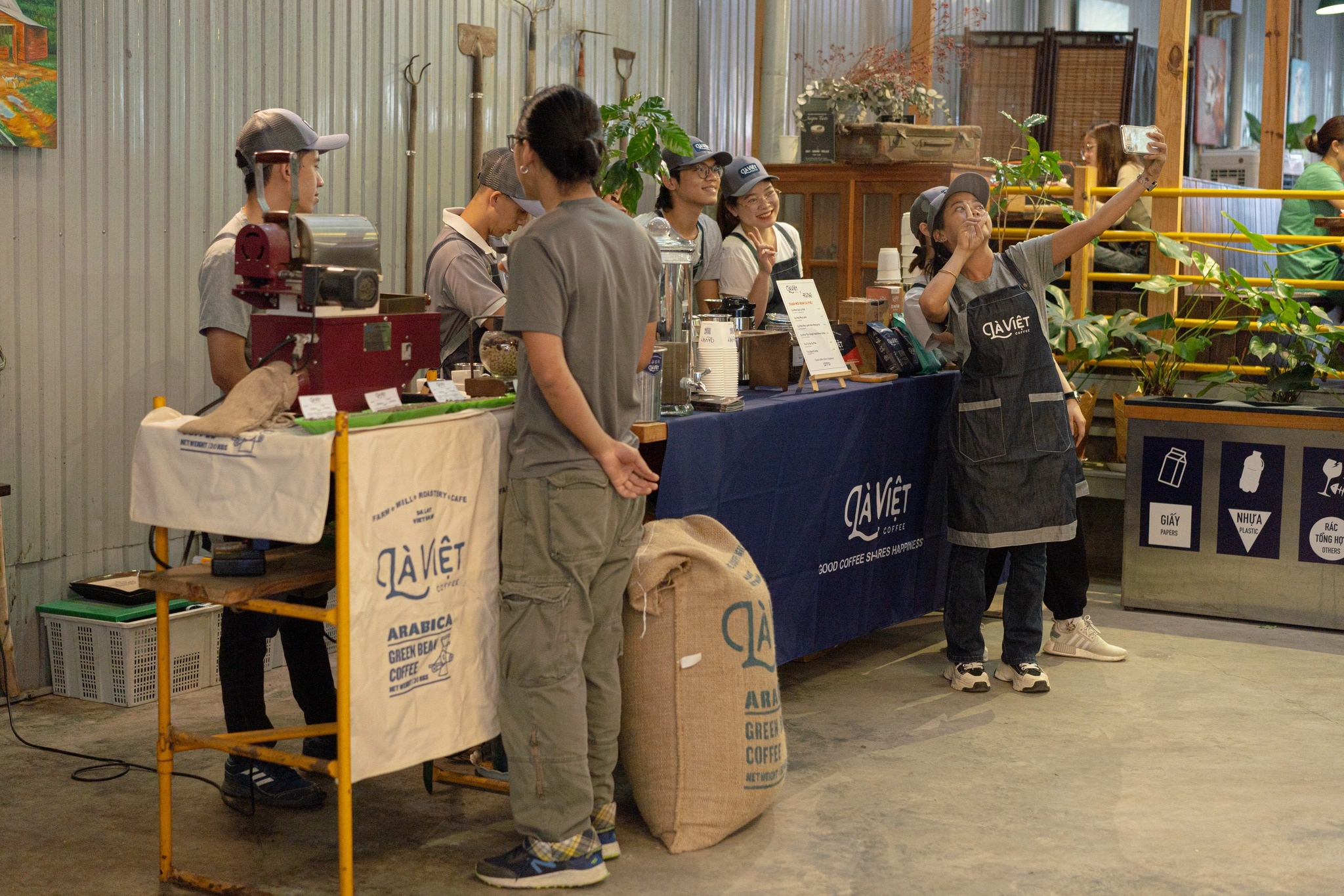 Routine,  Helly Tong anh 6